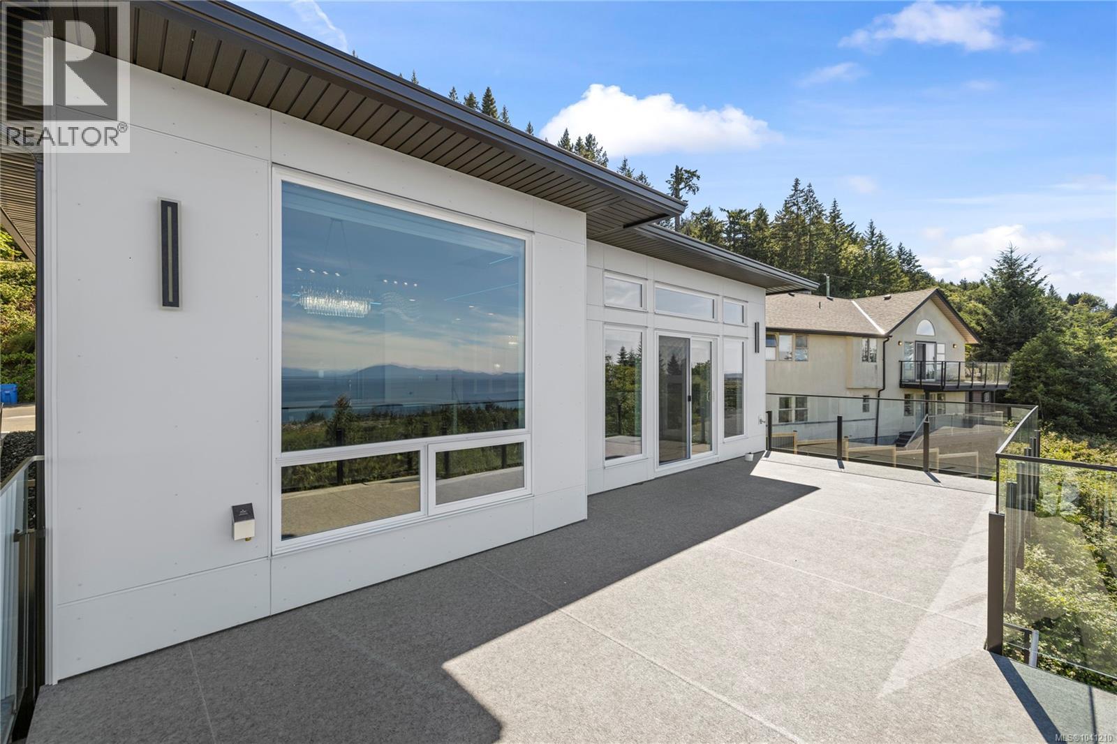 4990 Laguna Way - 28
