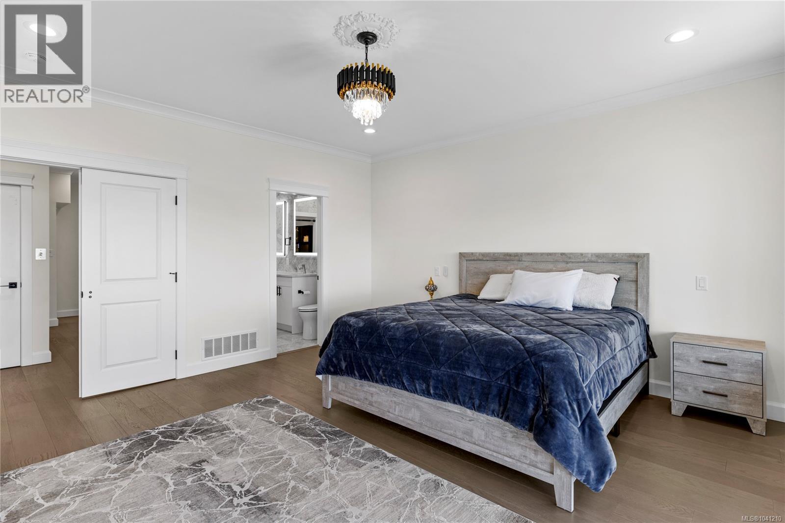 4990 Laguna Way - 33
