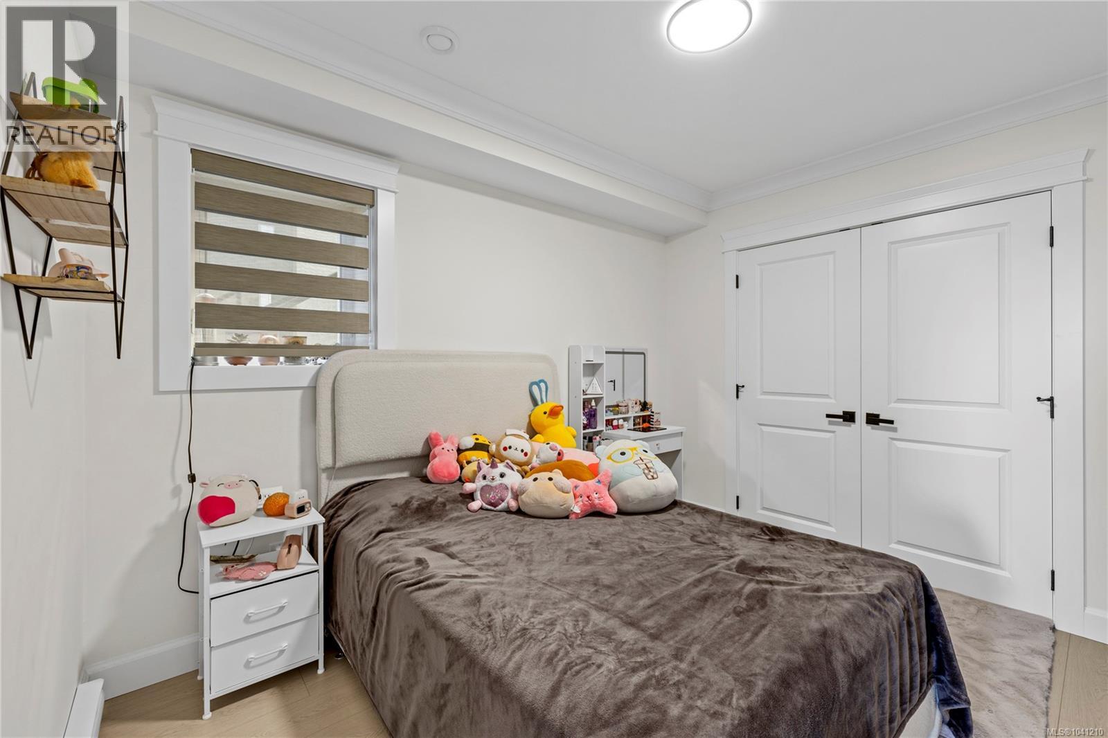 4990 Laguna Way - 40