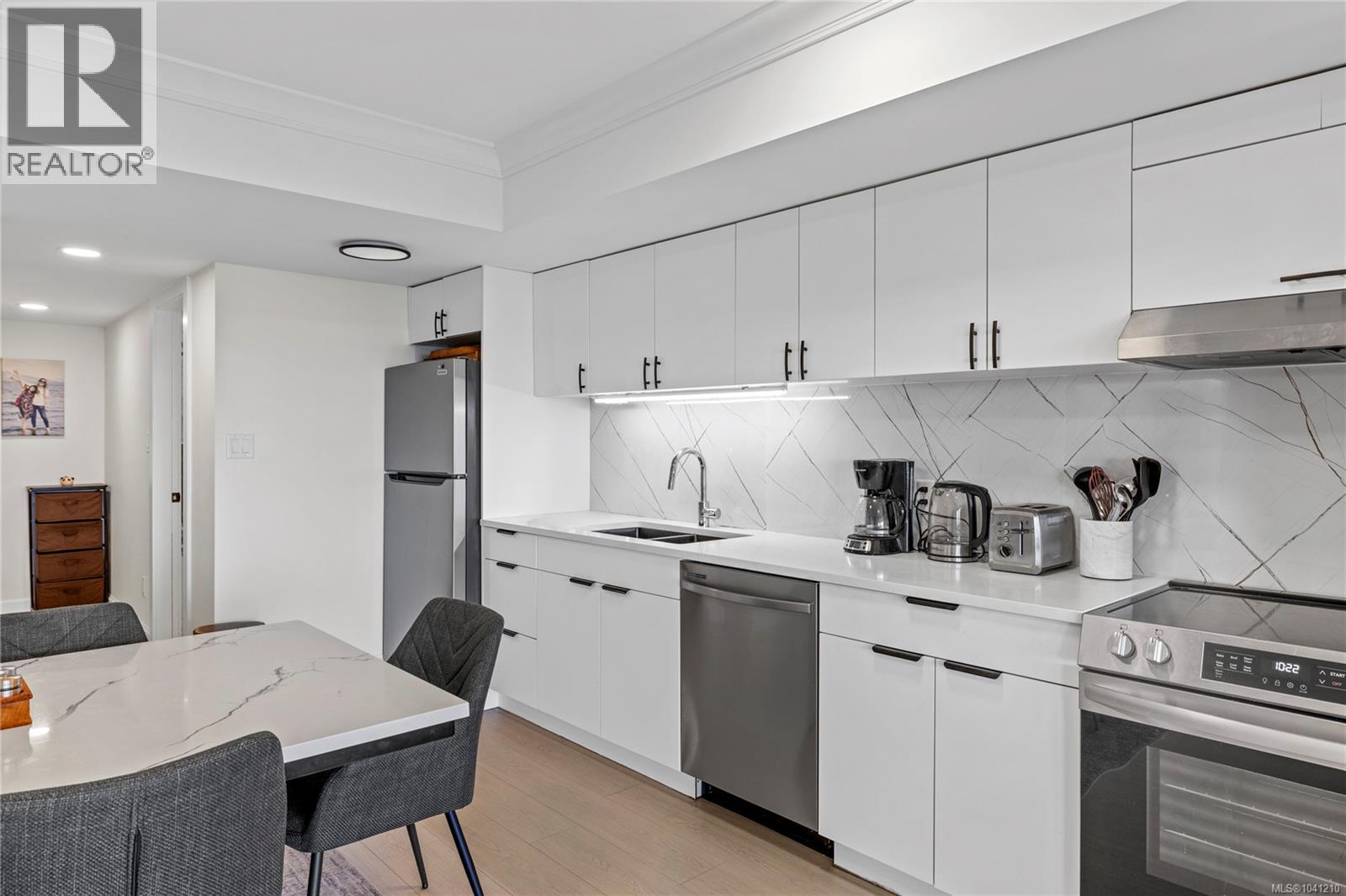 4990 Laguna Way - 55