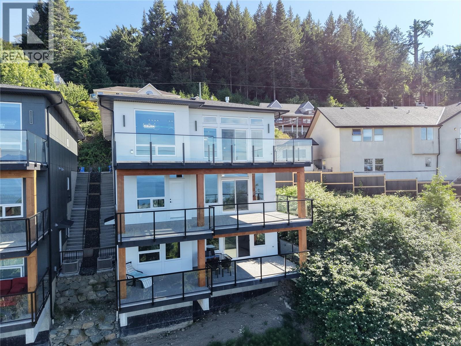 4990 Laguna Way - 77