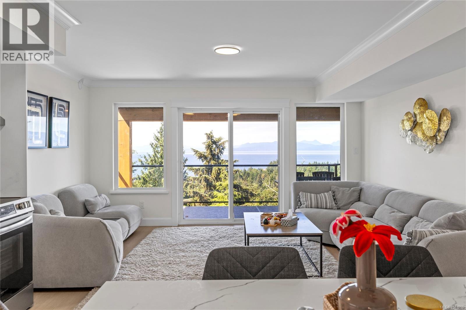 4990 Laguna Way - 66