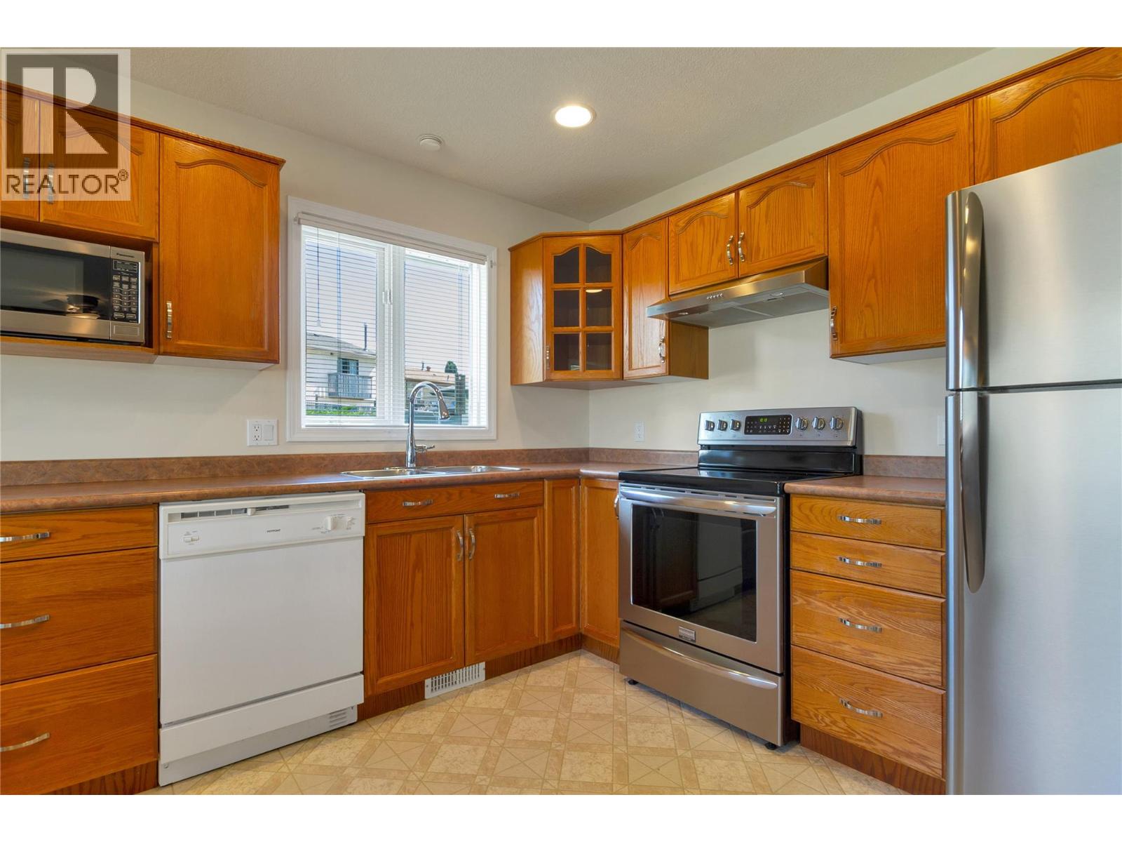 #16 2710 Allenby Way - 11