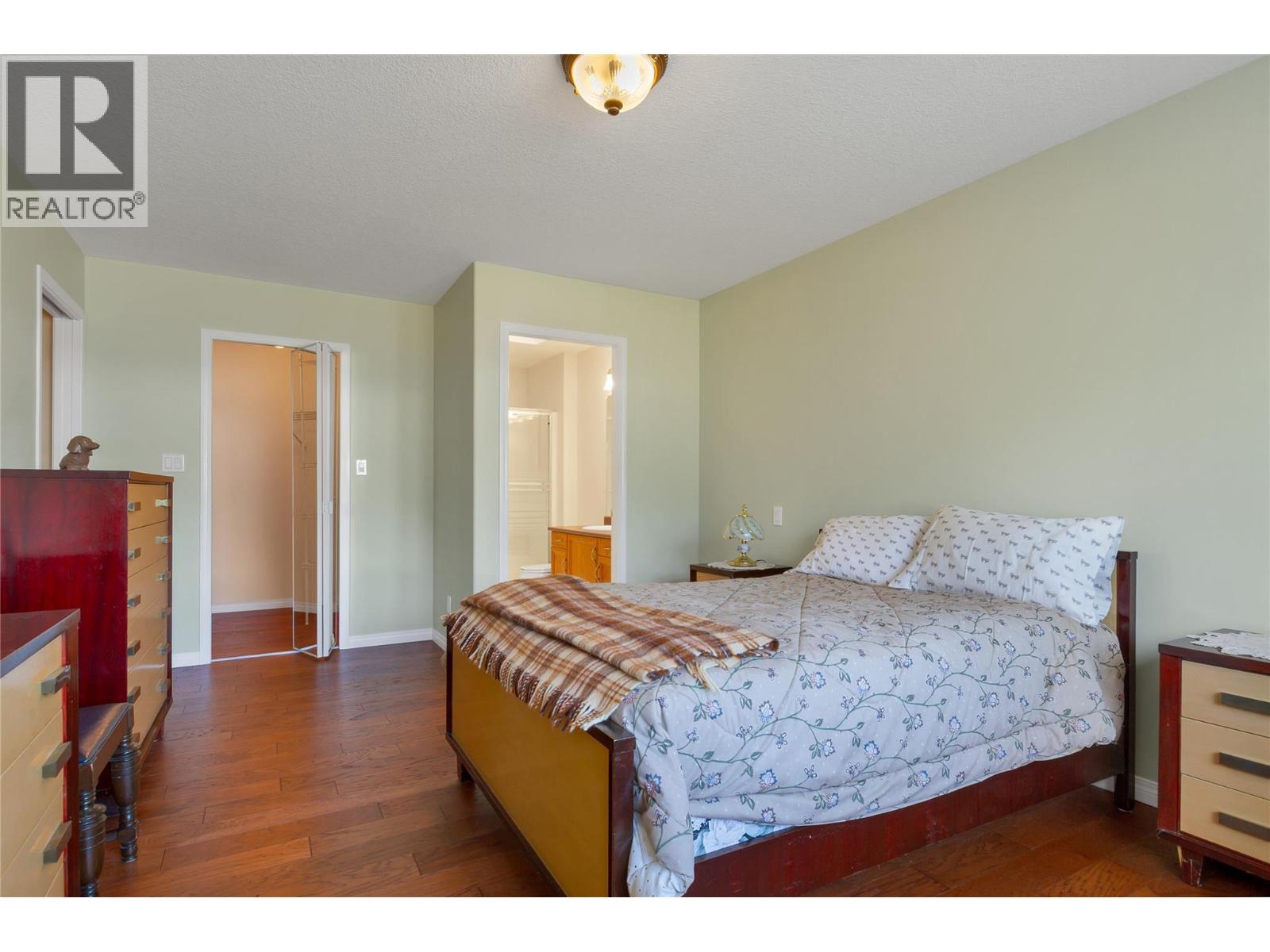#16 2710 Allenby Way - 20