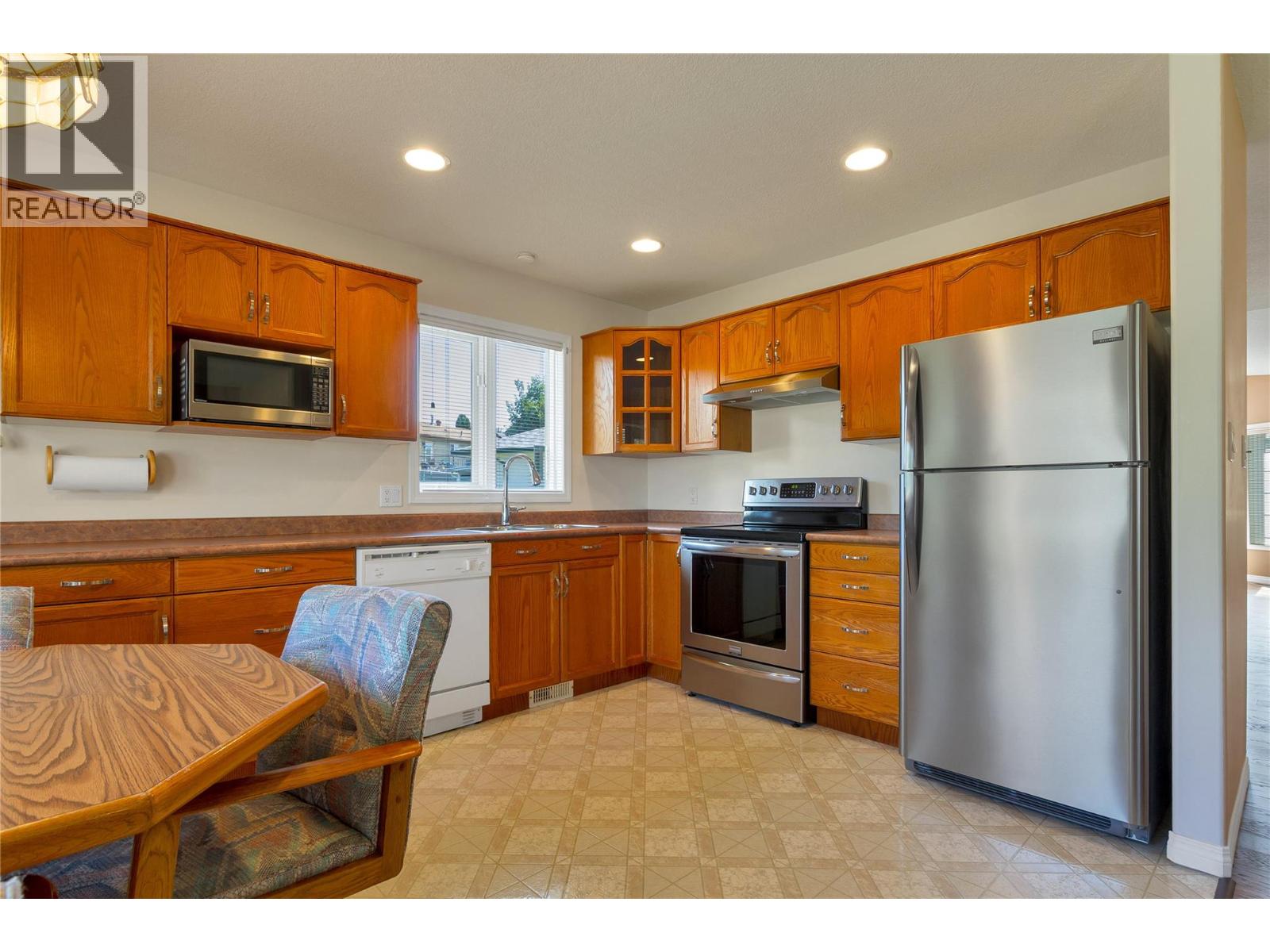 #16 2710 Allenby Way - 10