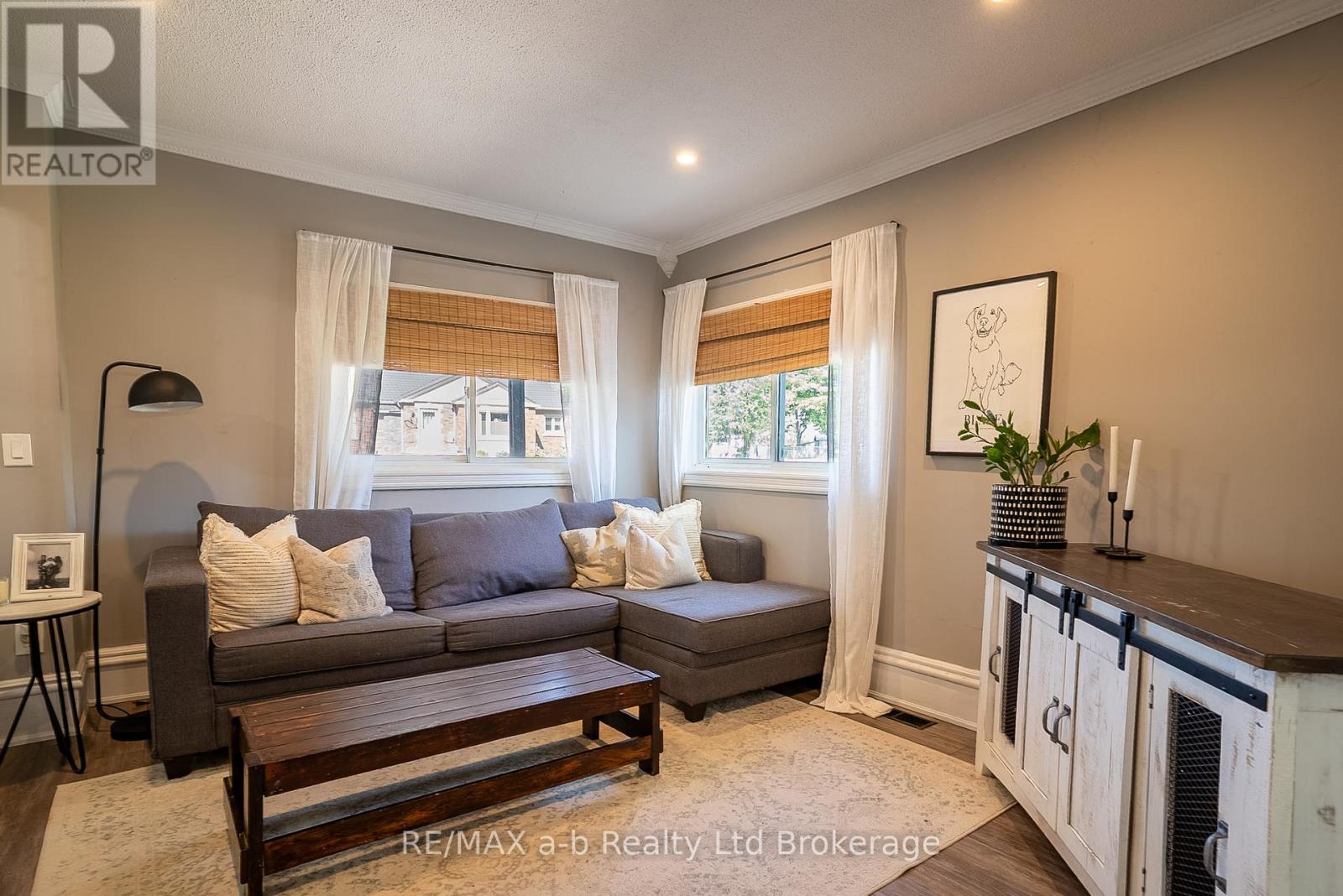 80 STOVER STREET N - 15
