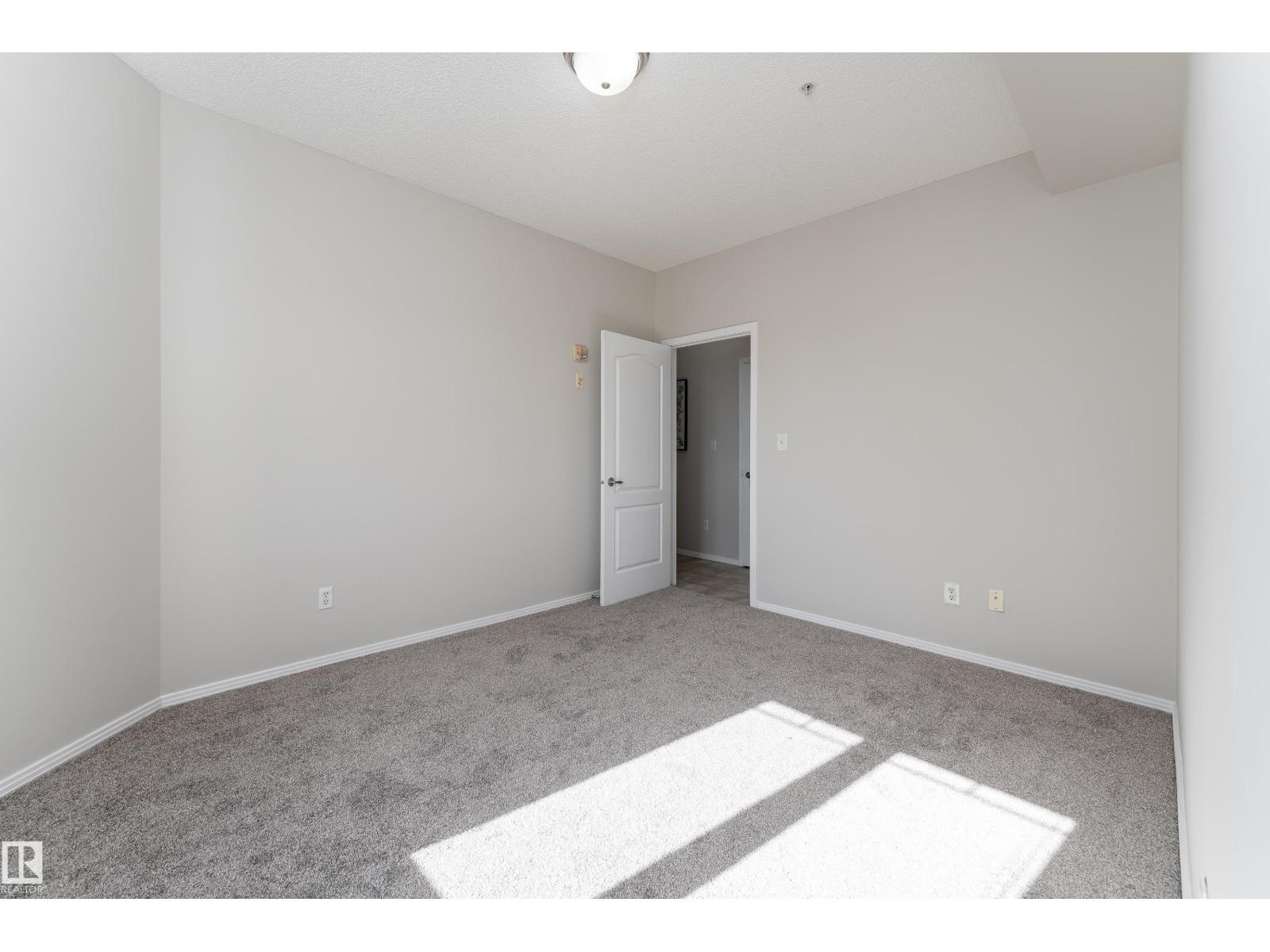 #404 12111 51 AV NW - 21
