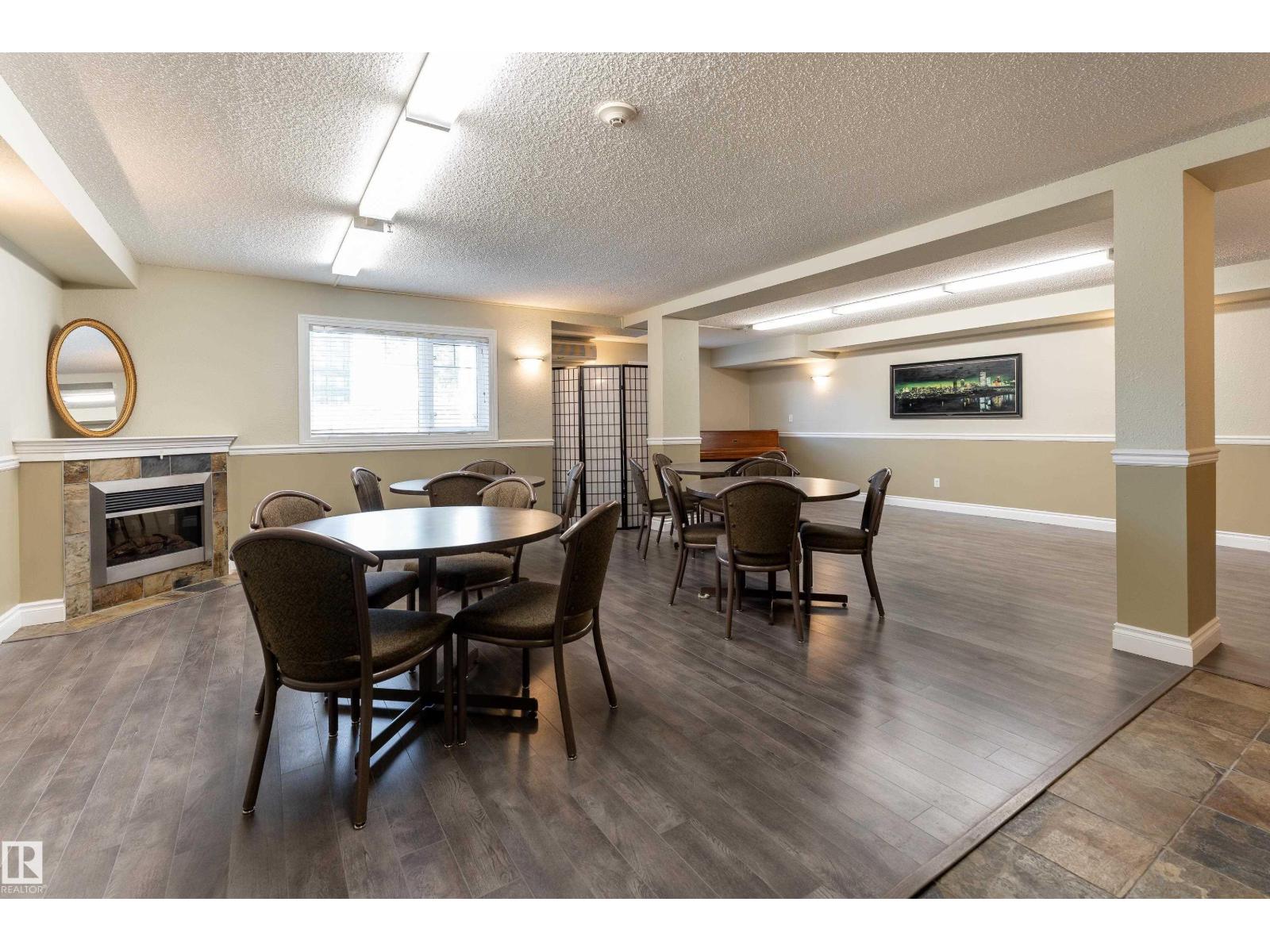 #404 12111 51 AV NW - 38