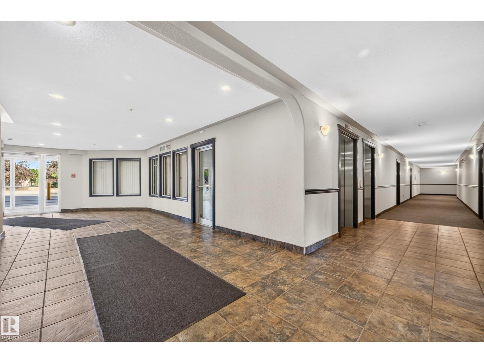 #526 11325 83 ST NW - 16