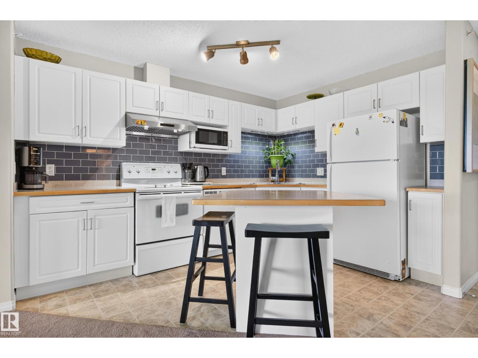 #526 11325 83 ST NW - 2