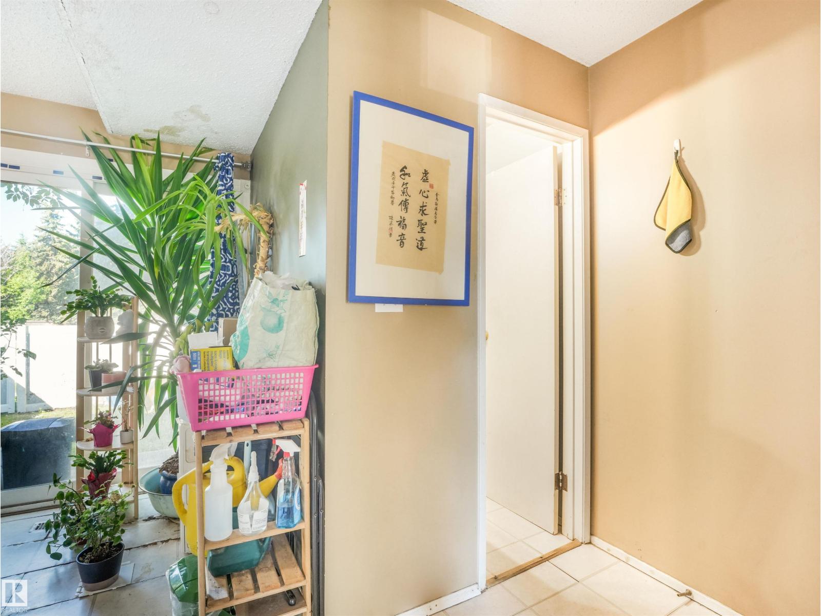 10488 28A AV NW — photo 13