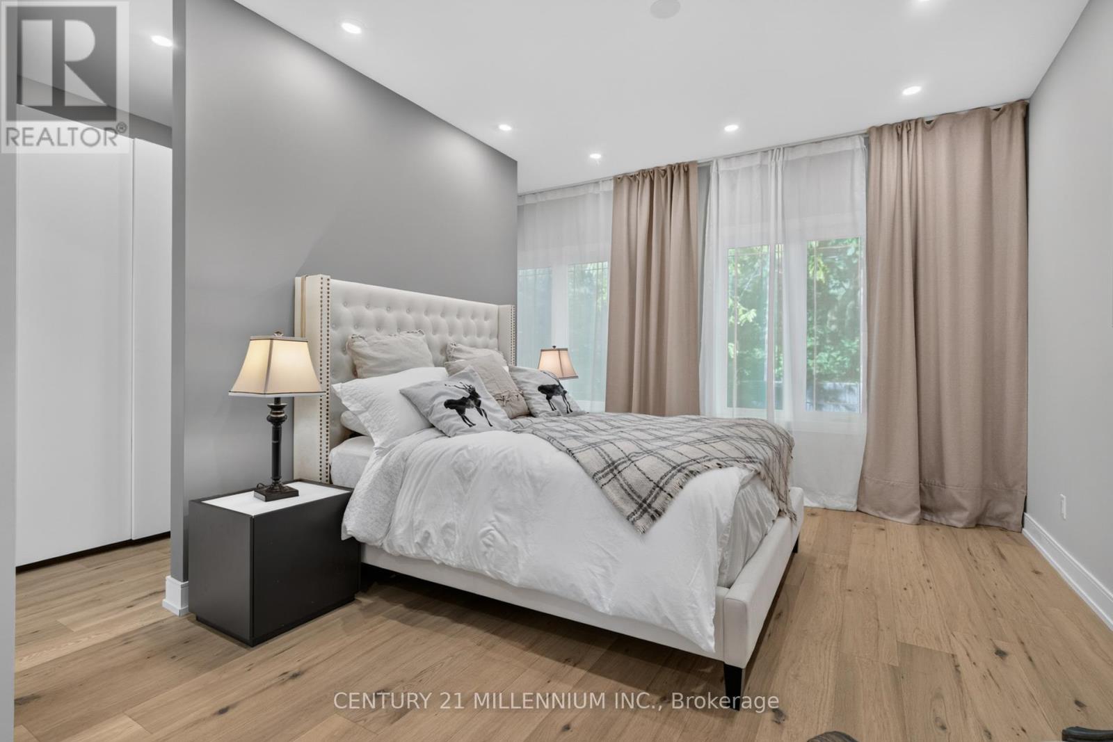 12 LEGATO COURT - 16