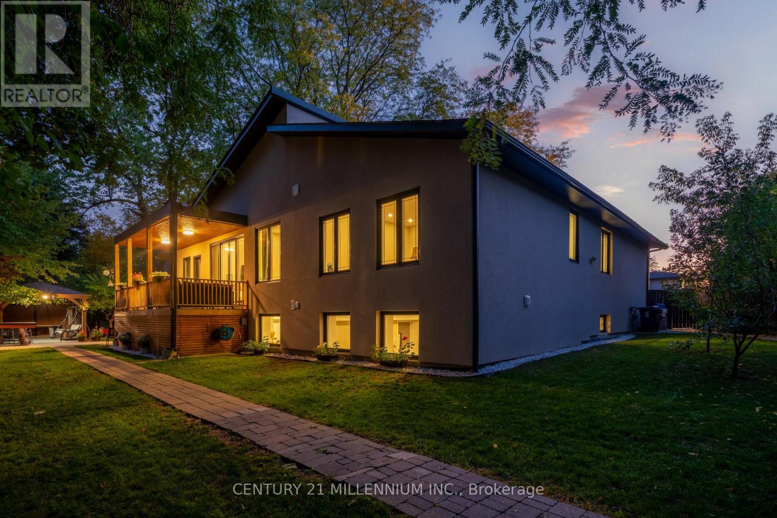 12 LEGATO COURT - 3