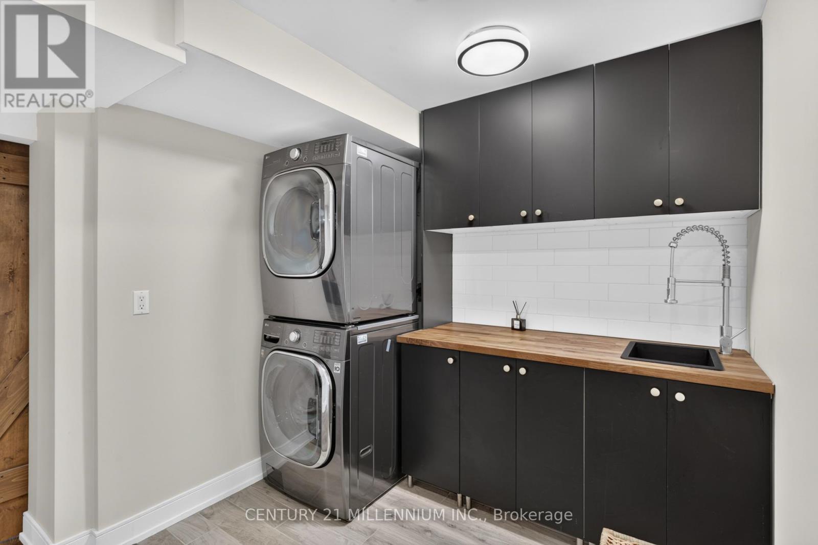 12 LEGATO COURT - 33