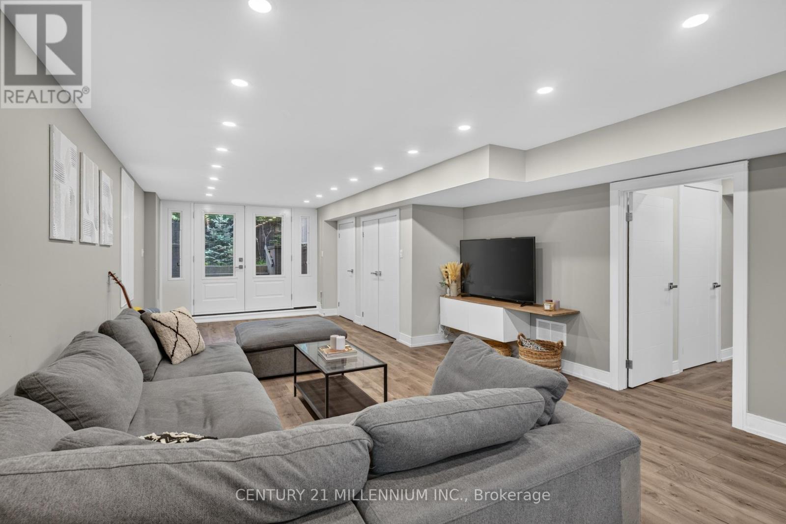 12 LEGATO COURT - 35