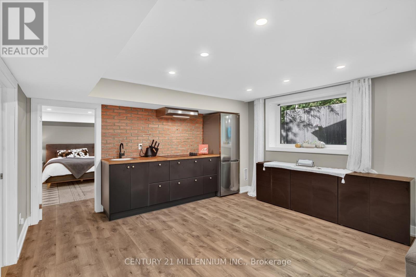 12 LEGATO COURT - 37