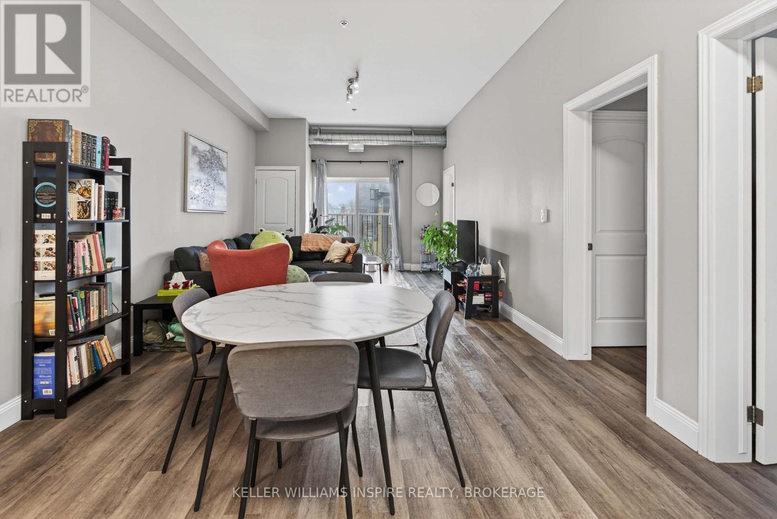 #207 630 PRINCESS STREET - 16