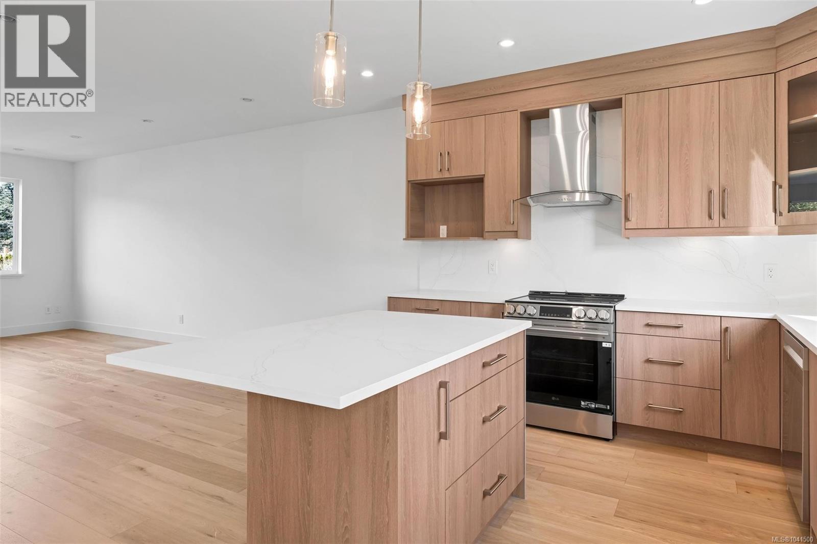 #2 1559 Ash Rd - 21