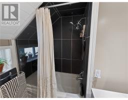 17 Phipps Street, Gore Bay, Manitoulin Island, ON P0P1H0 Photo 38