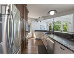 254 Oakridge Trail, Skead, ON P0M2Y0 Photo 12