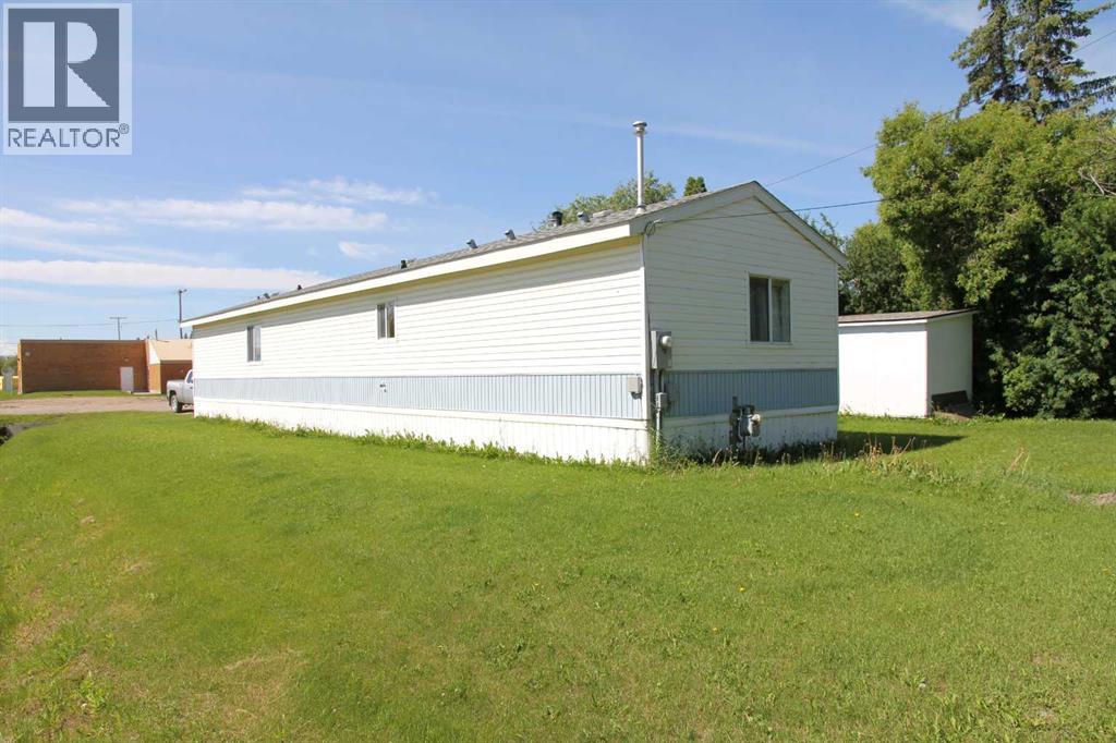 302 1 Avenue W - 18
