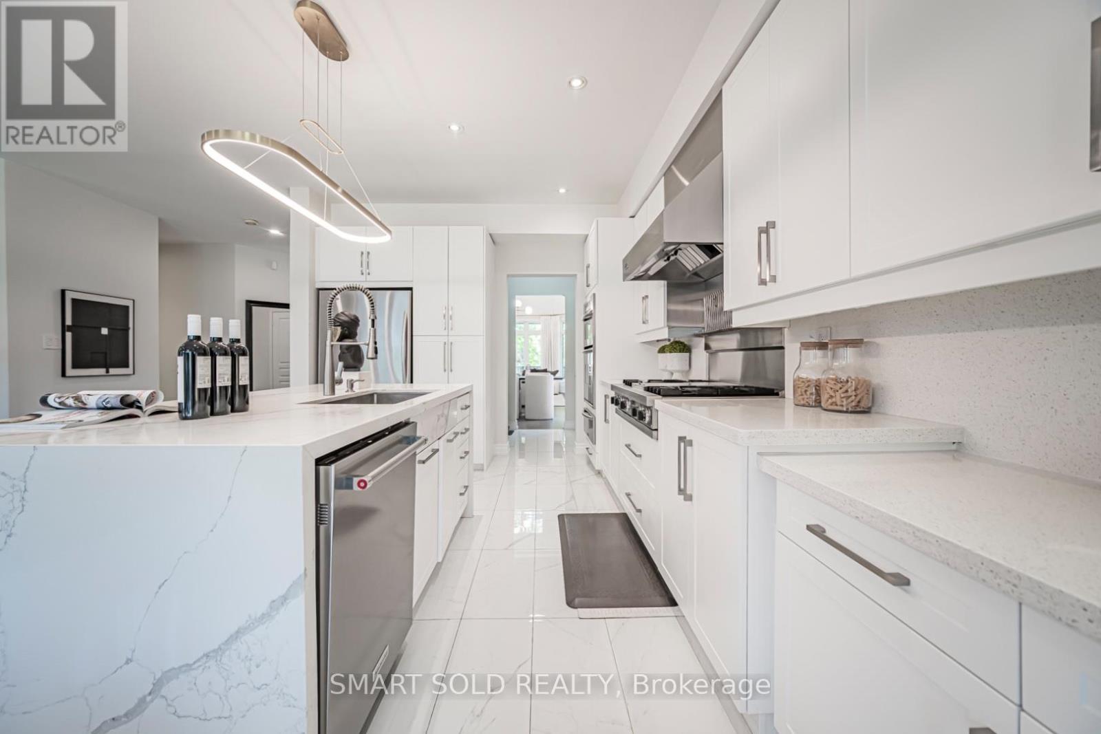 8 GORDON WEEDEN ROAD - 14
