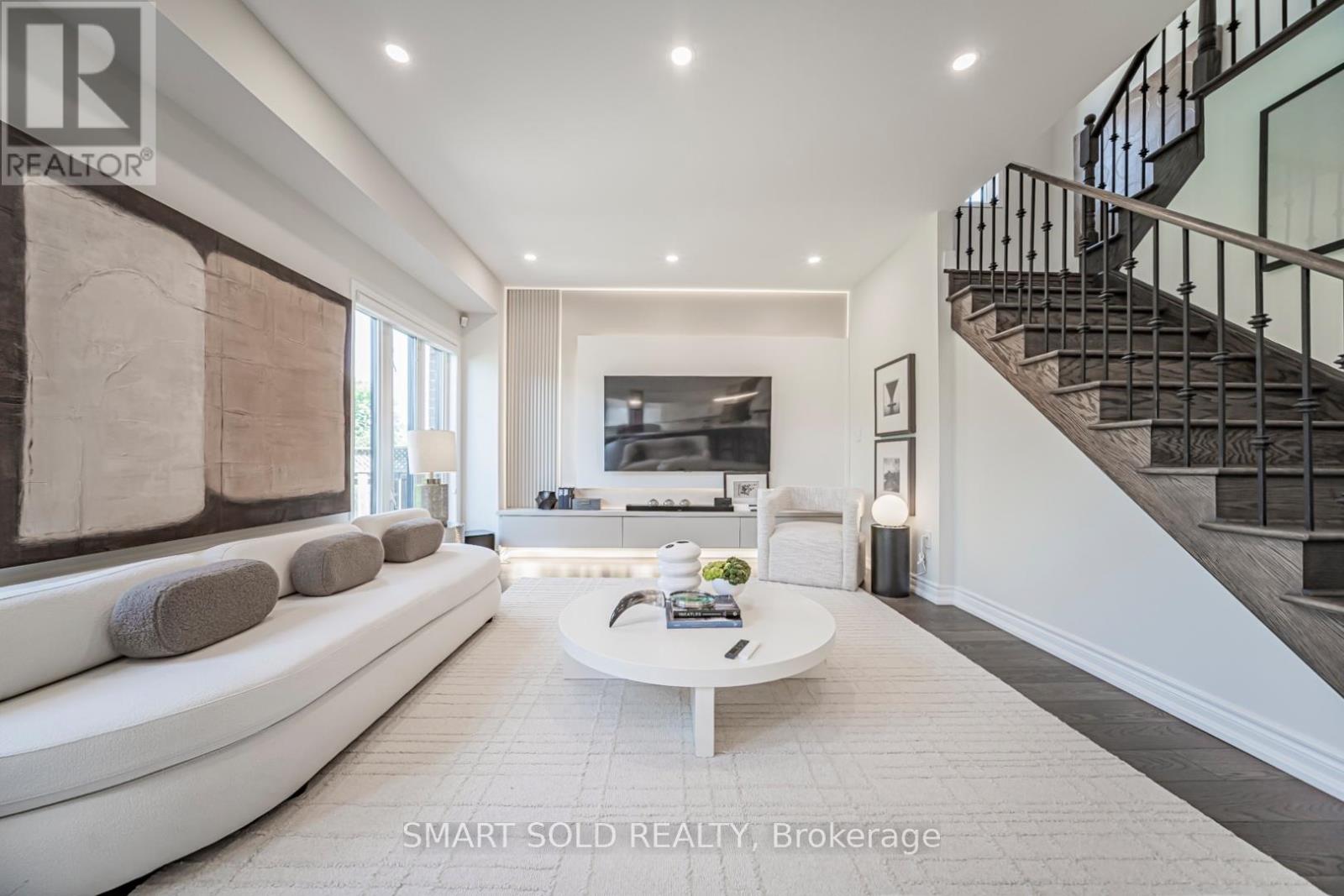8 GORDON WEEDEN ROAD - 16