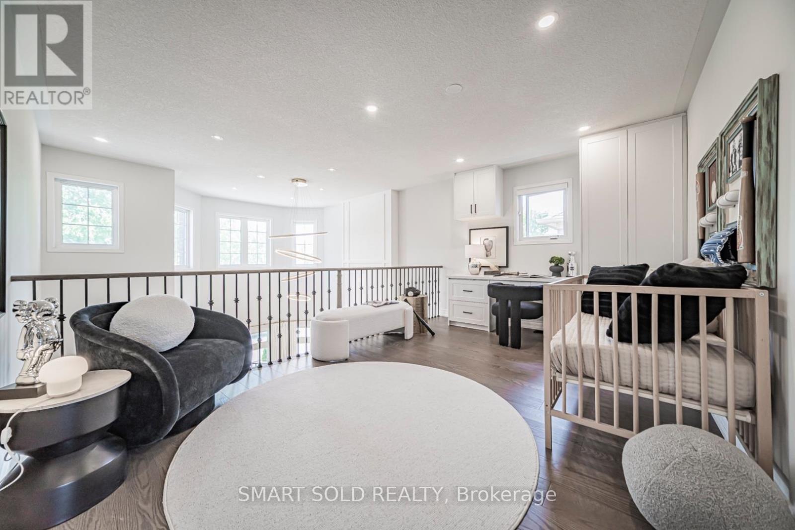 8 GORDON WEEDEN ROAD - 30