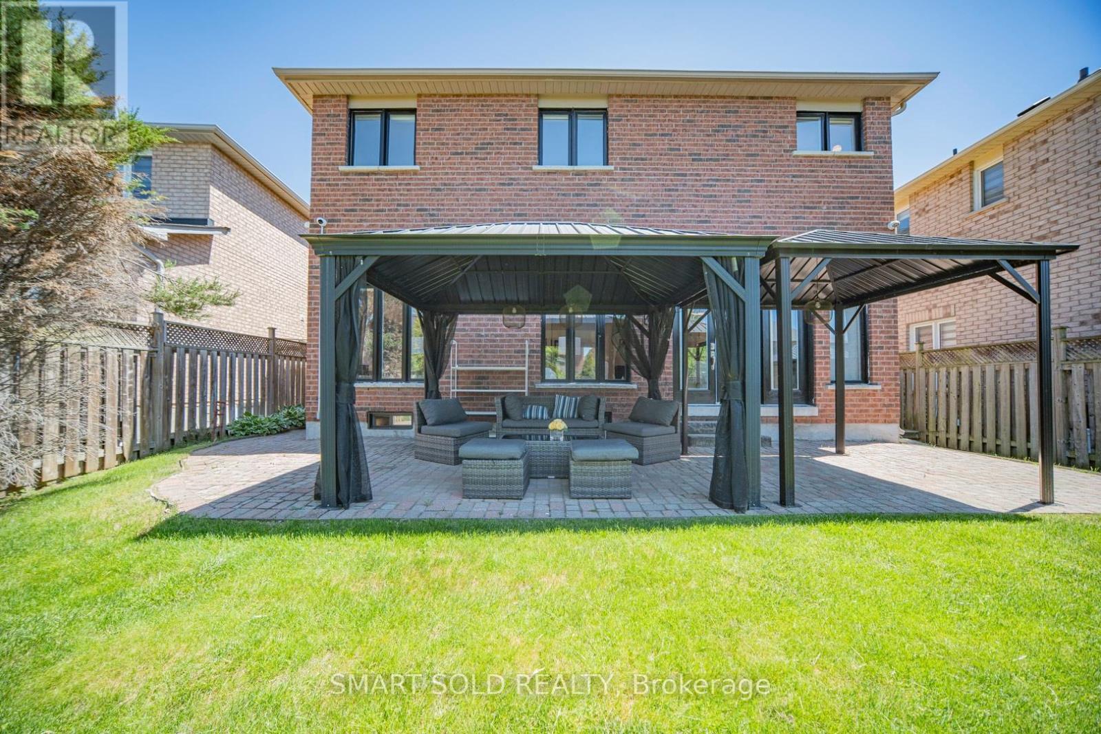 8 GORDON WEEDEN ROAD - 41