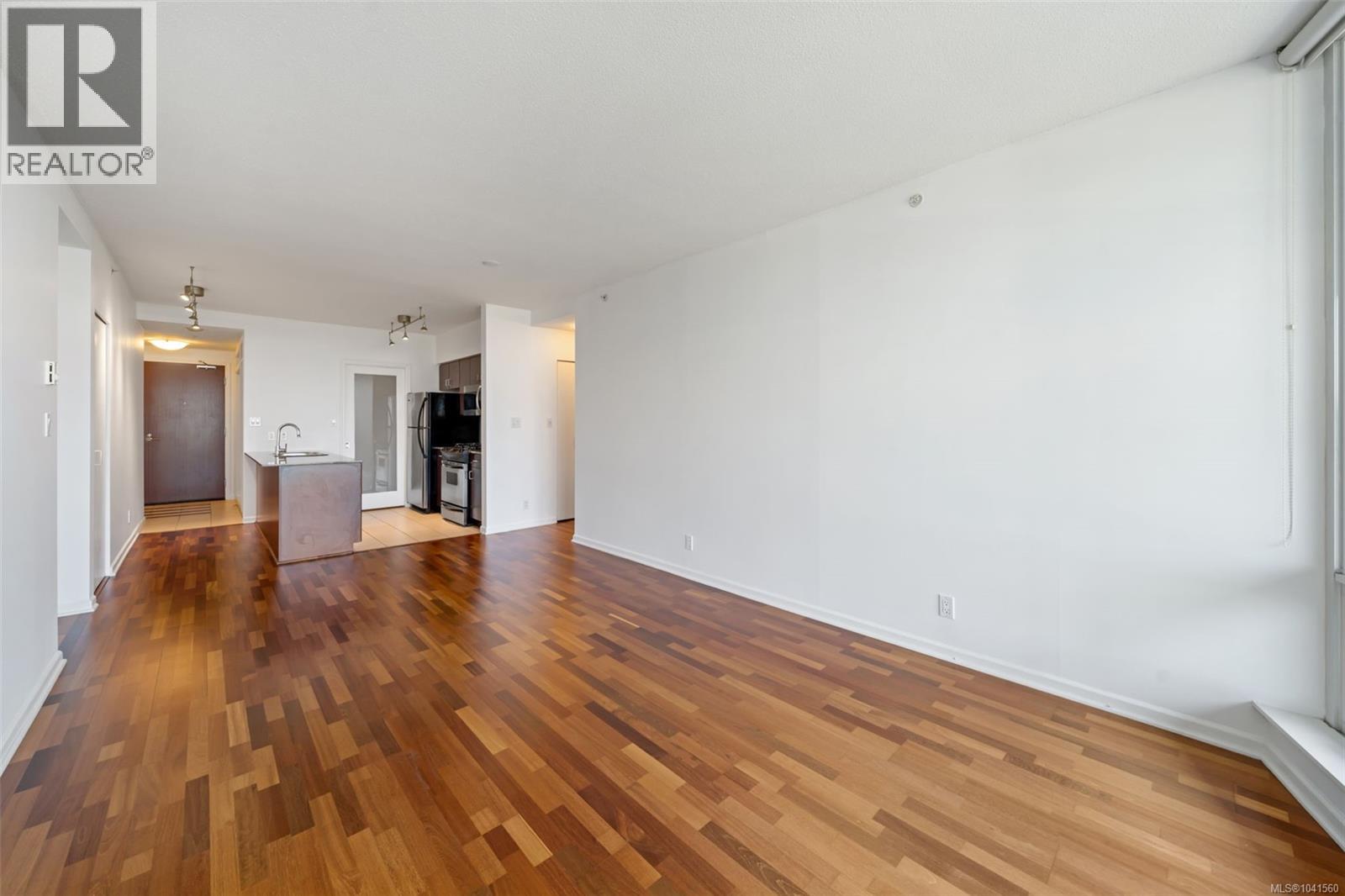 #806 160 Wilson St - 12