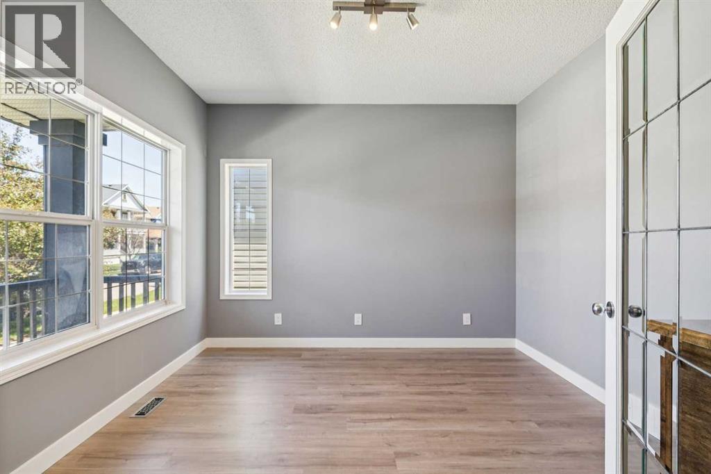 137 Prestwick Mews SE - photo 5