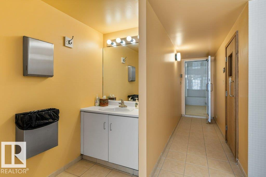 #1602 10010 119 ST NW - 45