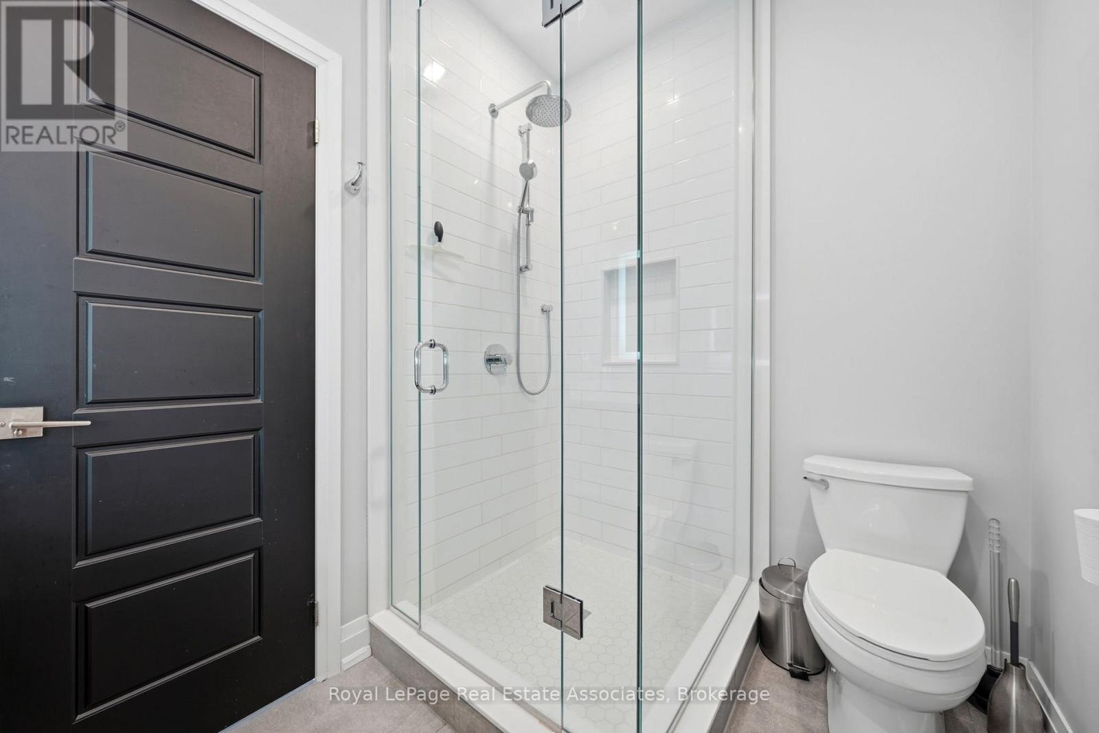 26 MARKET STREET - 11