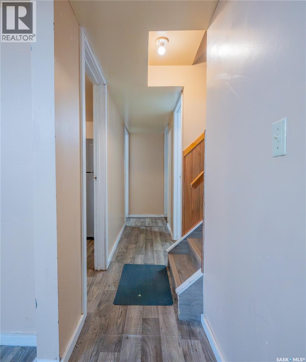 32 Clarke AVENUE - 14