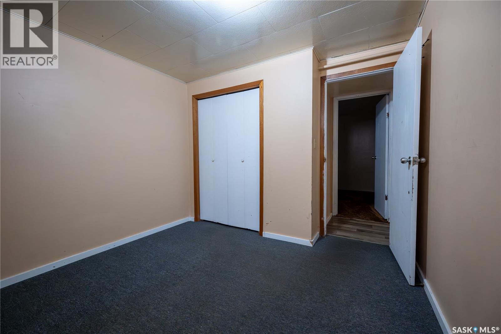 32 Clarke AVENUE - 16