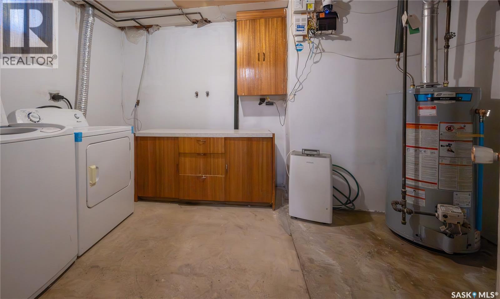 32 Clarke AVENUE - 23