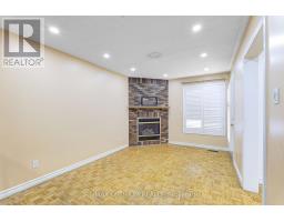 Living room - 35 Wildberry Crescent, Brampton, ON L6R1K1 Photo 8