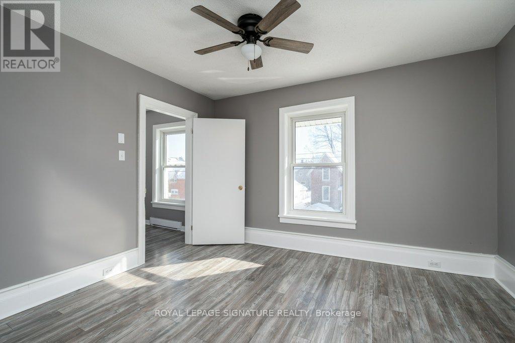143 DUNDAS STREET W - 20