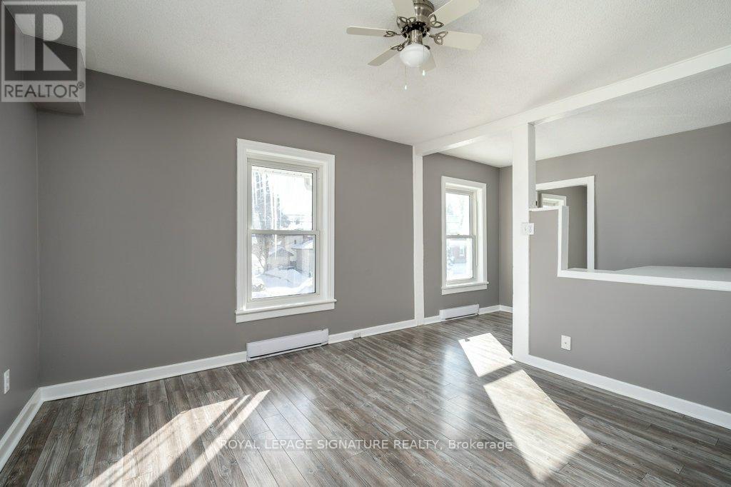 143 DUNDAS STREET W - 22
