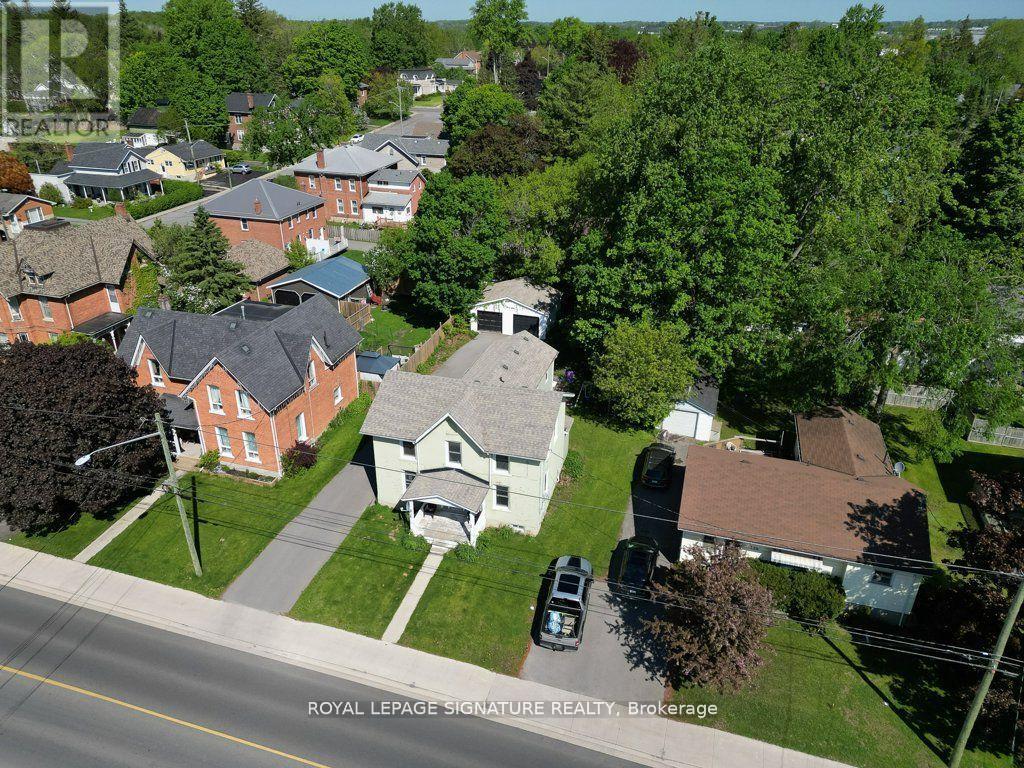 143 DUNDAS STREET W - 31
