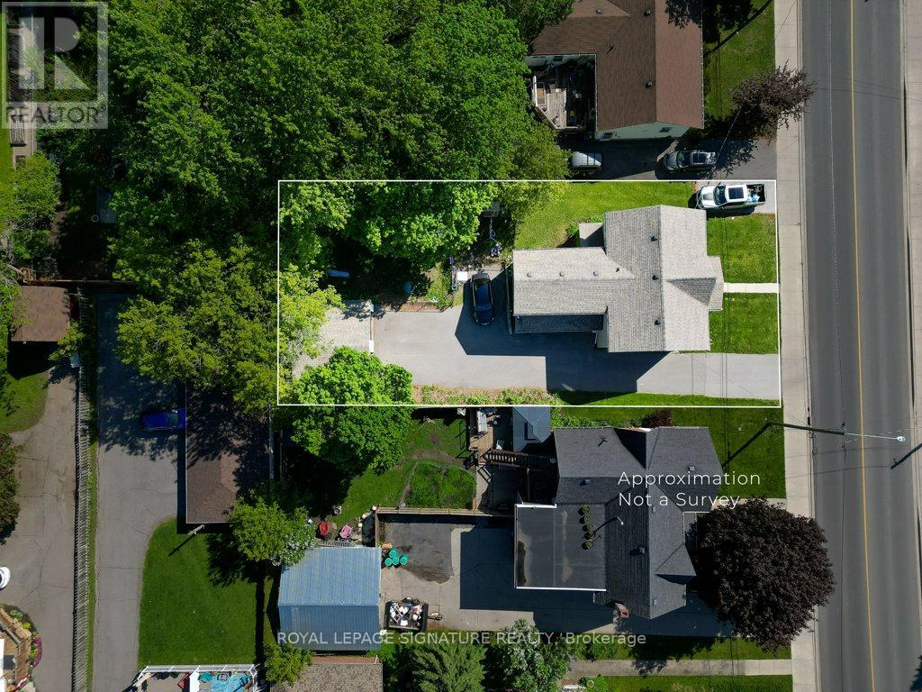 143 DUNDAS STREET W - 34