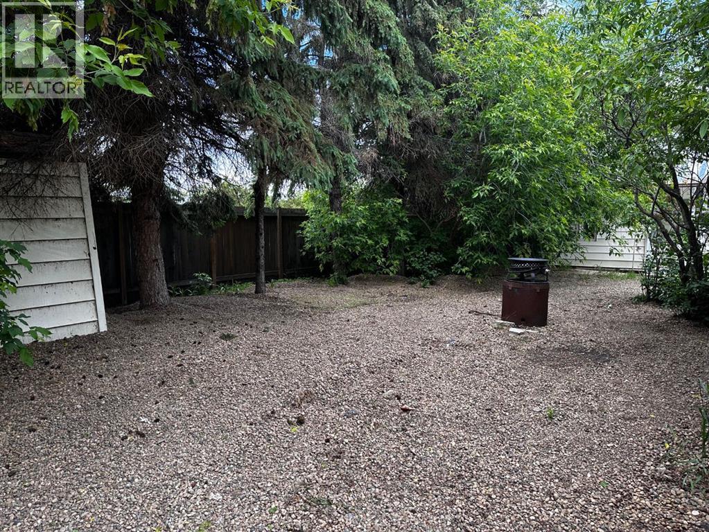 5217 53A Avenue - 38