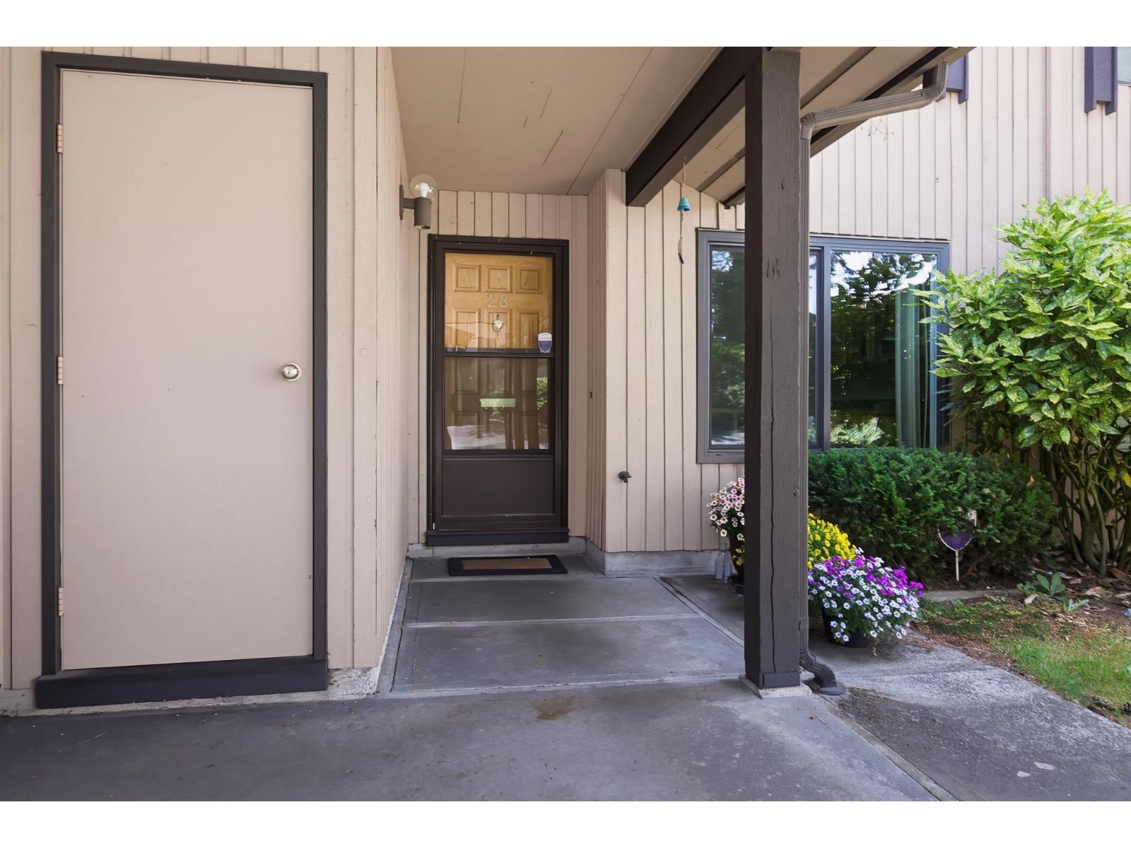 28 3015 TRETHEWEY STREET, Abbotsford