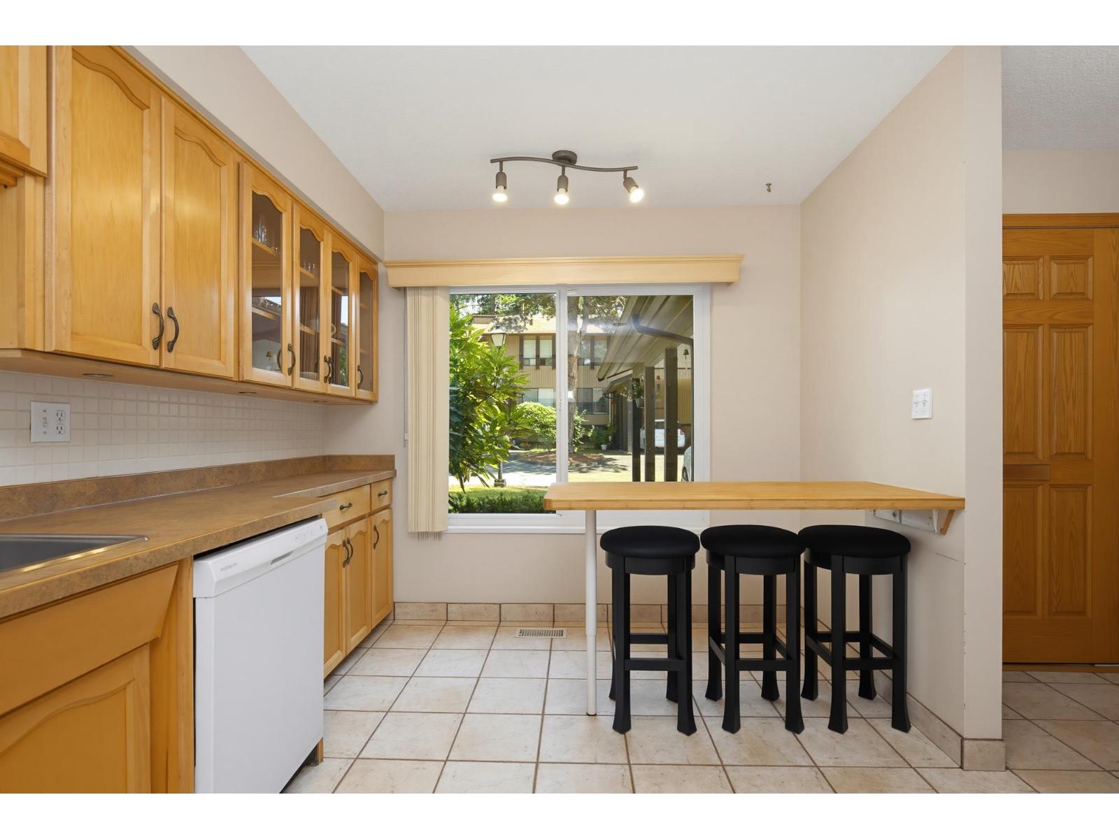 28 3015 TRETHEWEY STREET, Abbotsford