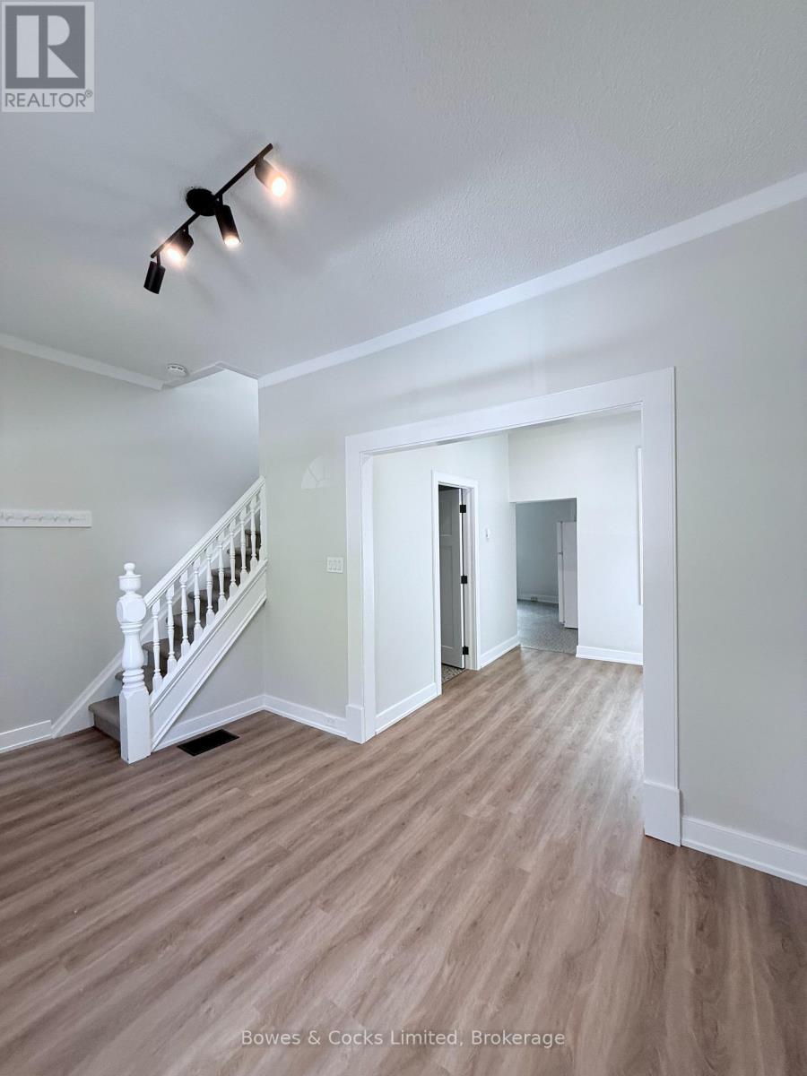 383-387 MARK STREET - 11
