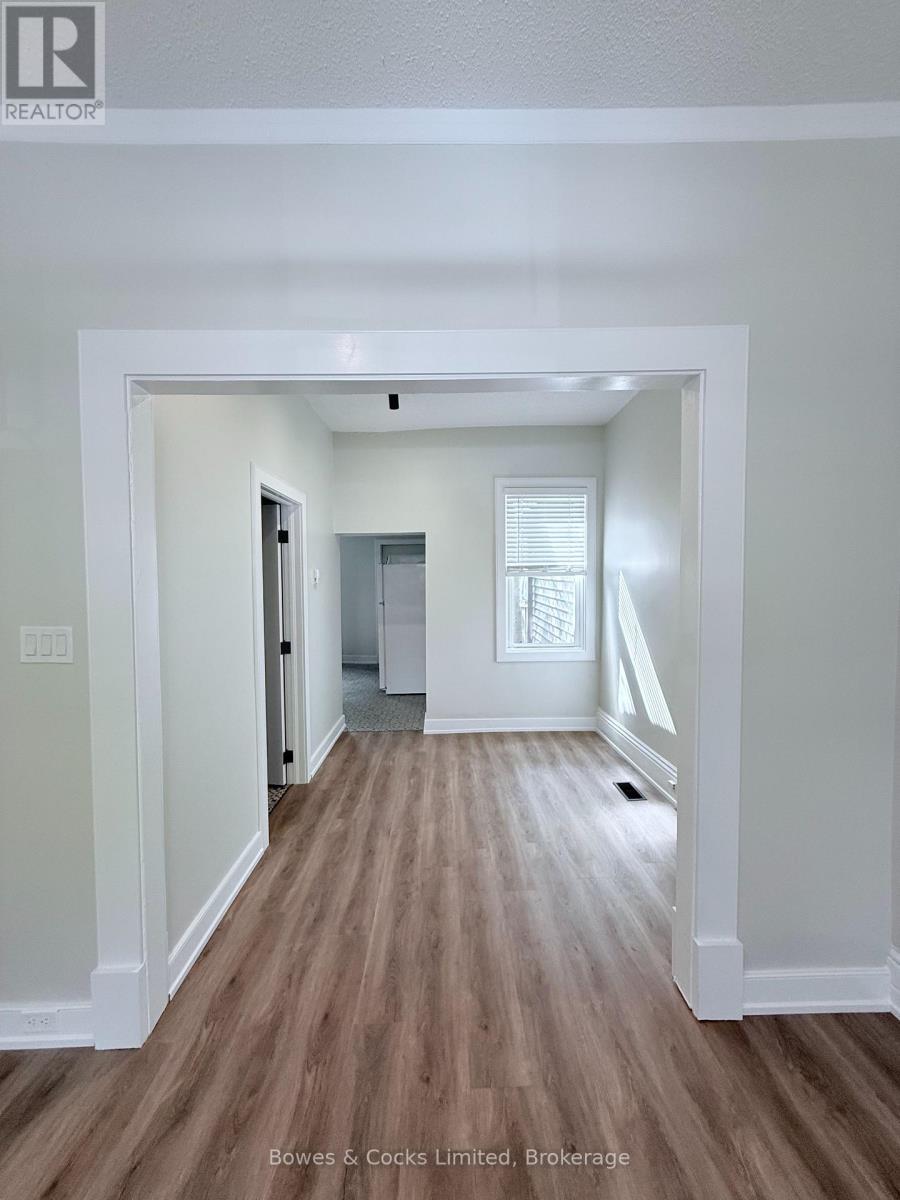 383-387 MARK STREET - 12
