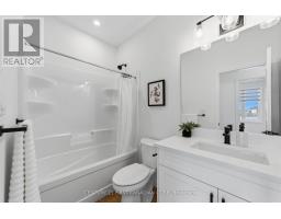 12 - 32 Postma Crescent, North Middlesex, ON N0M1A0 Photo 8
