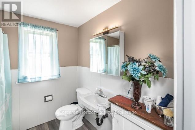 43 WYNGATE AVENUE E - 24