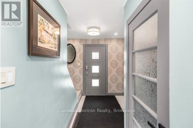 43 WYNGATE AVENUE E - 3
