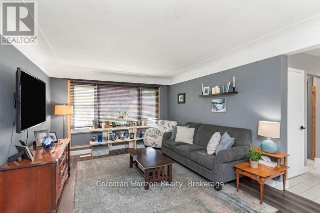43 WYNGATE AVENUE E - 6